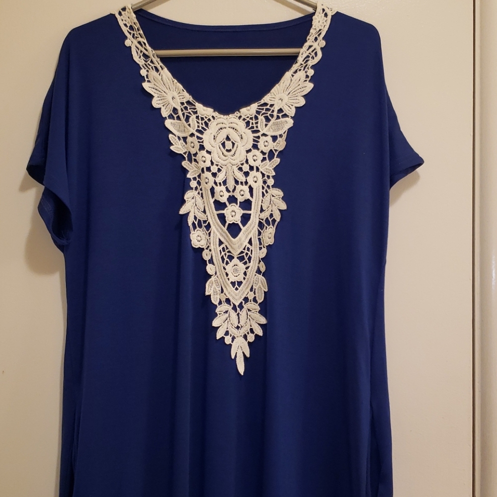 blue dress w/ white lace applique